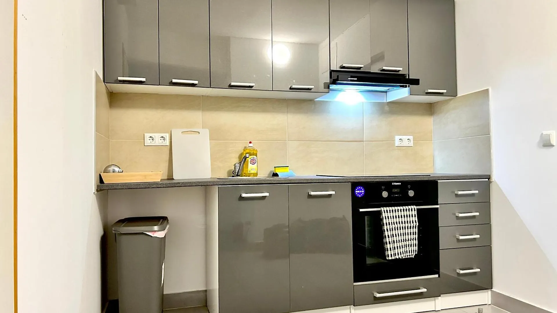 Stylish Schonbrunn Apartments With Free Parking Vienna Austria